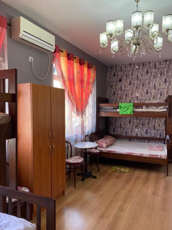 Centre Hostel Mukachevo Exterior foto